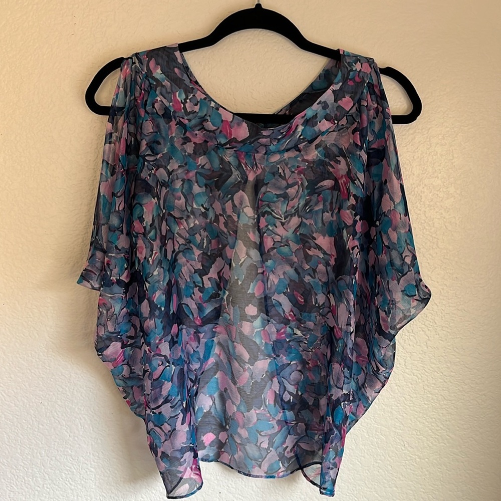 Poncho sheer flower patter
